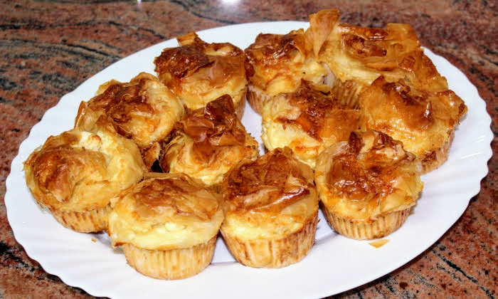 Вкусна неделна закуска с банички 2 Вкусна неделна закуска с банички