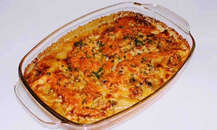 Запеканка с картофи, гъби и бекон