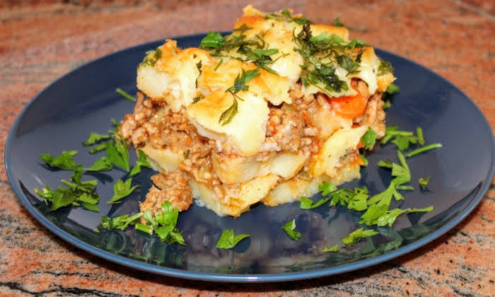 Запеканка с кайма и картофи