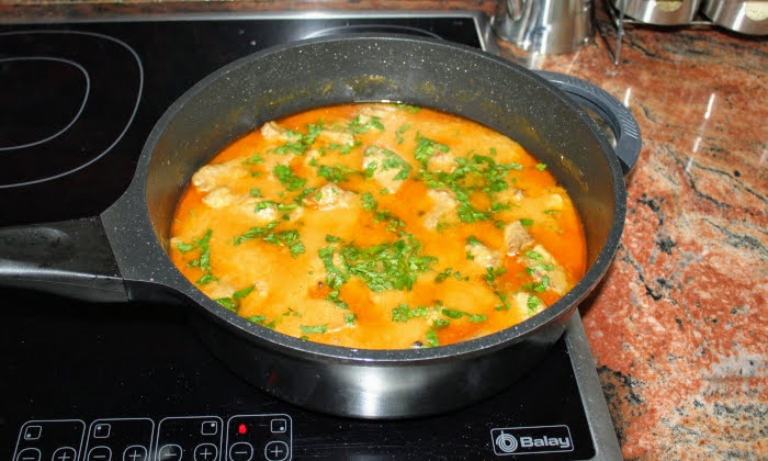 Вкусна селска яхния със свински врат