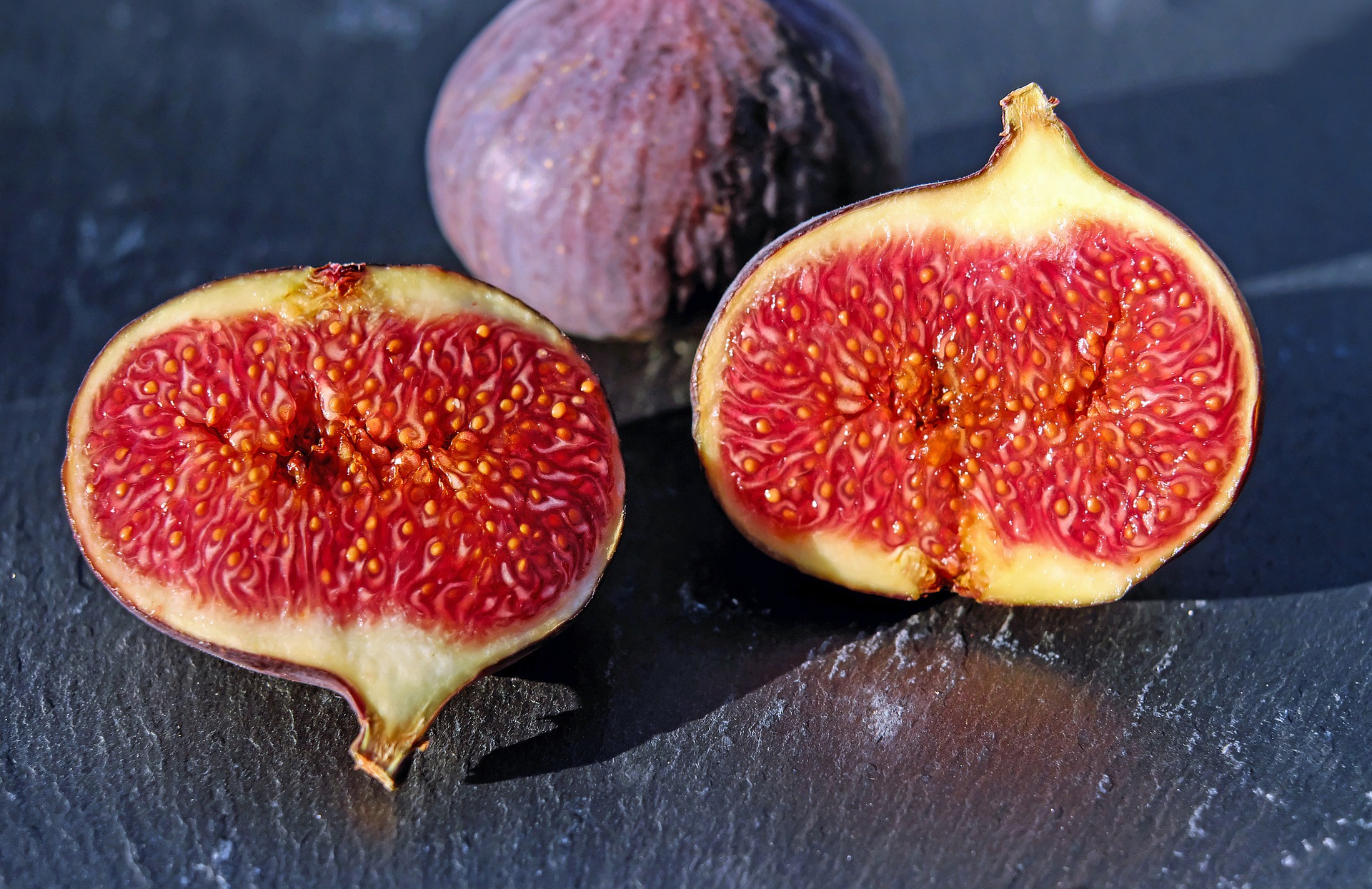 Премахва настинки и възпаления! Спира кашлицата figs-gd858ed69d_1920