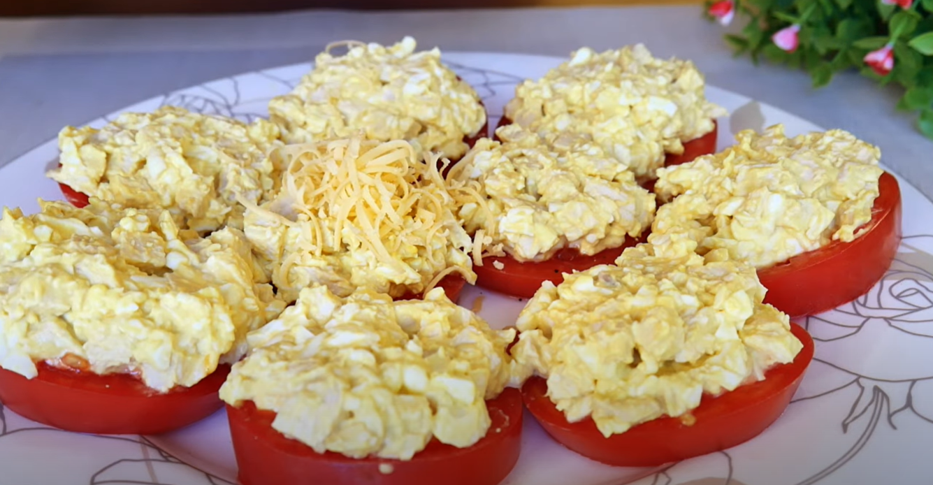 Пригответе най-вкусното и лесно предястие за всеки повод! Доматите, приготвени по този начин, са толкова вкусни predastiesdomati