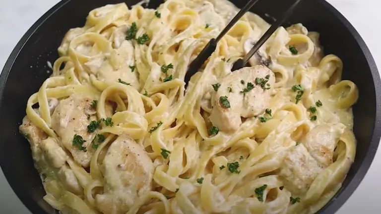 Никога не съм яла толкова вкусна паста! Рецепта за паста с пилешки гърди vkusnapasta