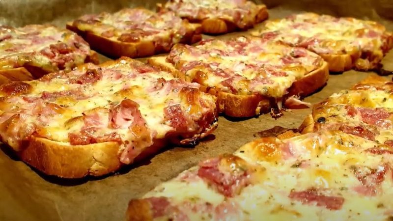 Вкусни топли сандвичи