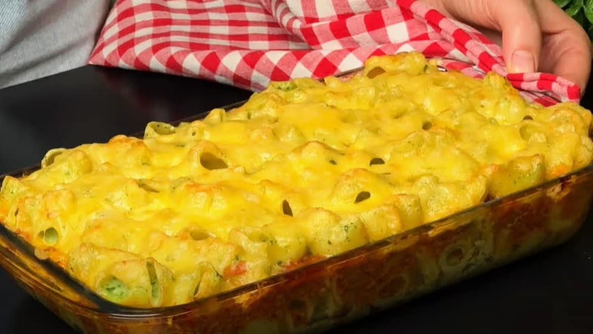 Кремообразни макарони на фурна: Най-добрата вечеря, която съм приготвяла