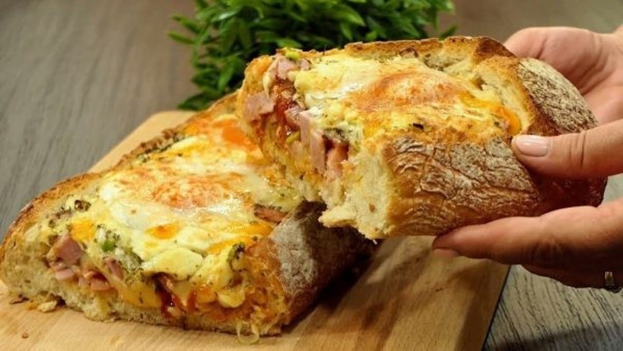 Невероятно вкусен пълнен хляб