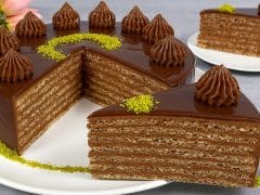 torta-garash-parche-shokoladov-krem-orehovi-blatove