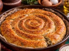 turski-byurek-s-meso-i-kartofi-sochen-i-vkusen