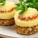 vkusni-kyufteta-s-kartofi-i-domati-perfektnata-semeyna-vecherya