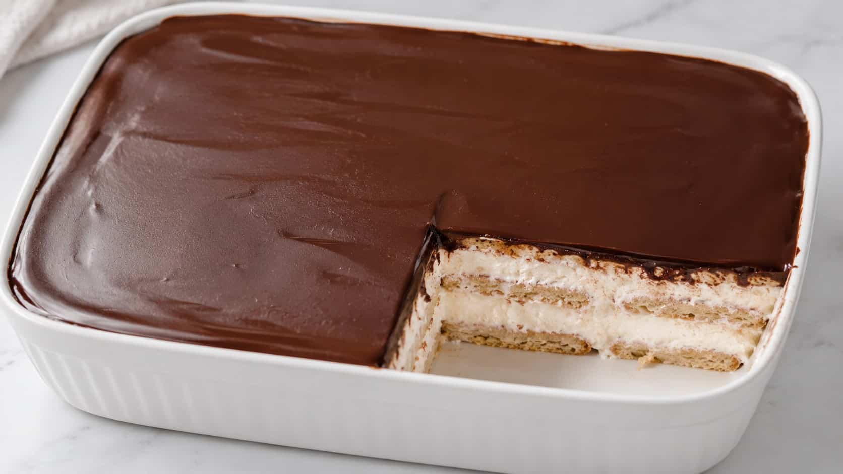 domashna-biskvitena-torta-s-shokoladova-glazura