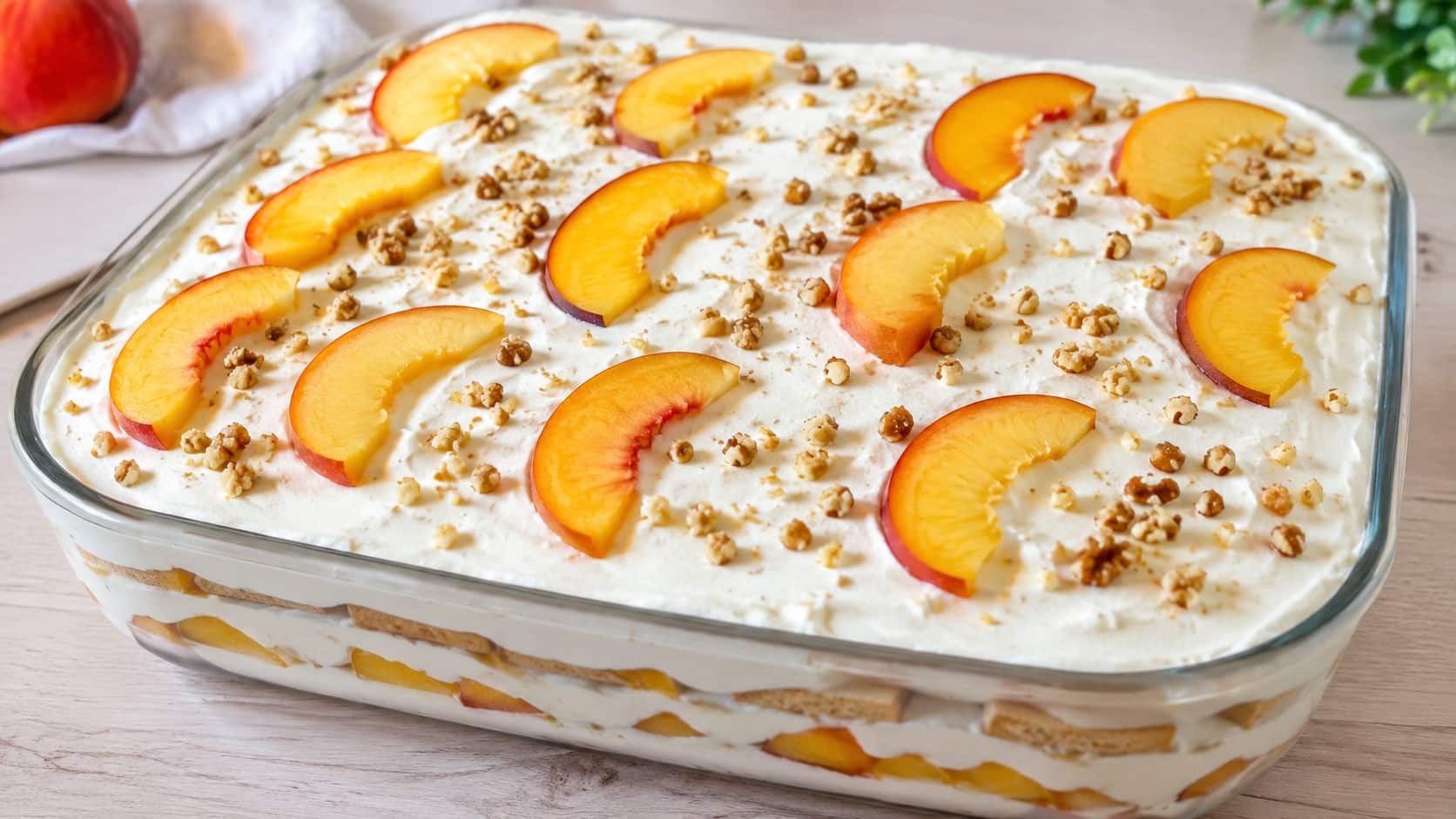 leten-desert-s-biskviti-i-smetana