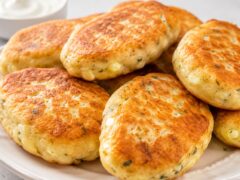 pirozhki-sas-sirene-na-tigan