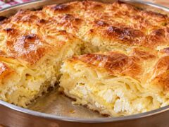 banitsa-makarina-s-yaytsa-sirene-i-maslo-s-domashno-tocheni-kori