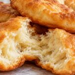 zlatisti-parzheni-mekitsi-s-razchupena-mekitsa-i-vidima-puhkava-vazdushna-sredina