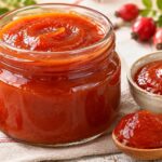 burkan-s-gast-gladak-cherven-marmalad-do-presni-shipki-kupichka-i-darvena-lazhitsa-s-marmalad